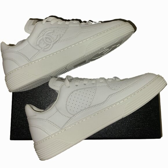New CHANEL 36 5.5 White Leather CC Low-top Sneakers G45079 - Picture 9 of 10